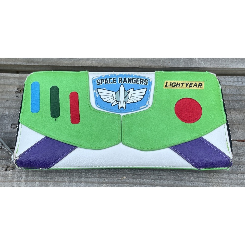 Lounge Fly Wallet Buzz Lightyear Space Pixar Flawed